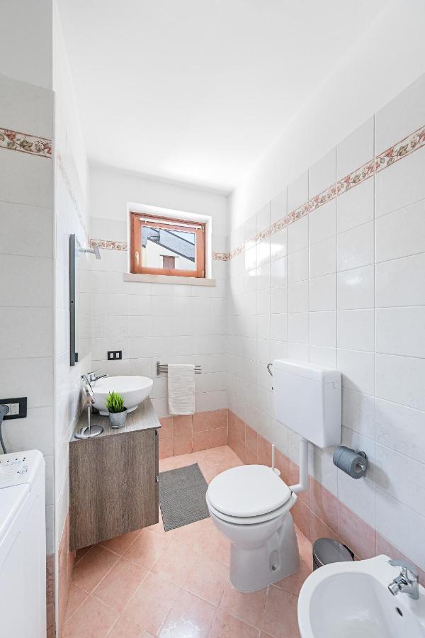 Appartement I Ciliegi 1-09 Con Piscina By Wonderful Italy à Desenzano del Garda Extérieur photo