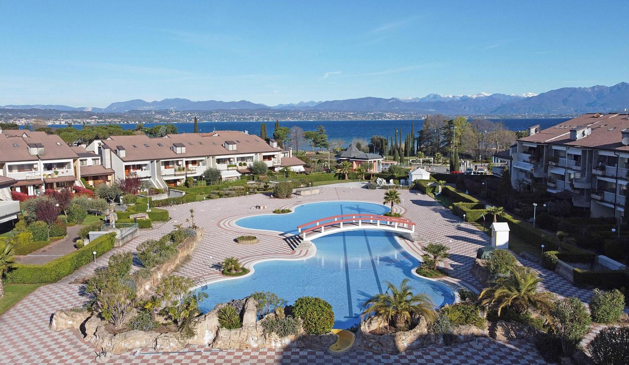 Appartement I Ciliegi 1-09 Con Piscina By Wonderful Italy à Desenzano del Garda Extérieur photo